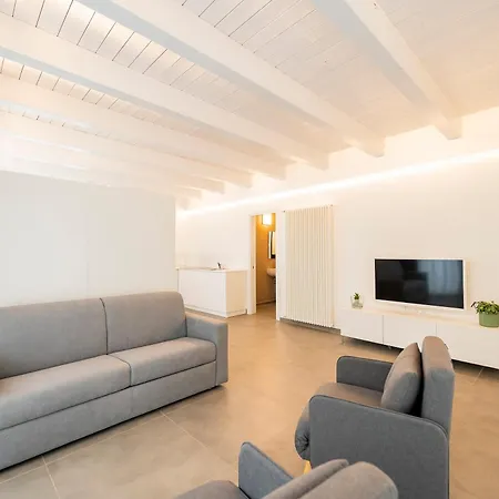 Central And Modern Studio With Terrace! Pescara Esterno foto