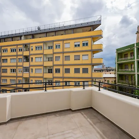 Central And Modern Studio With Terrace! Pescara Esterno foto