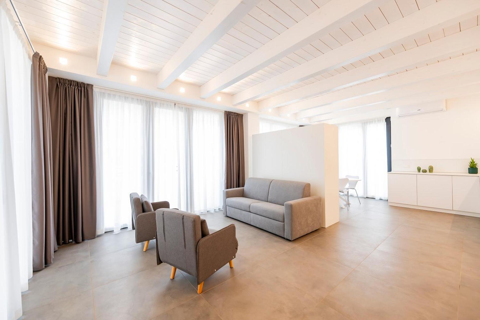 Apartment And Modern With Terrace!